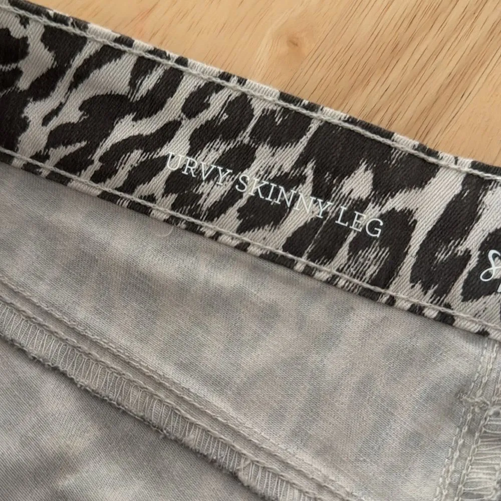 Style&co leopard print skinny jean EUC - Image 5