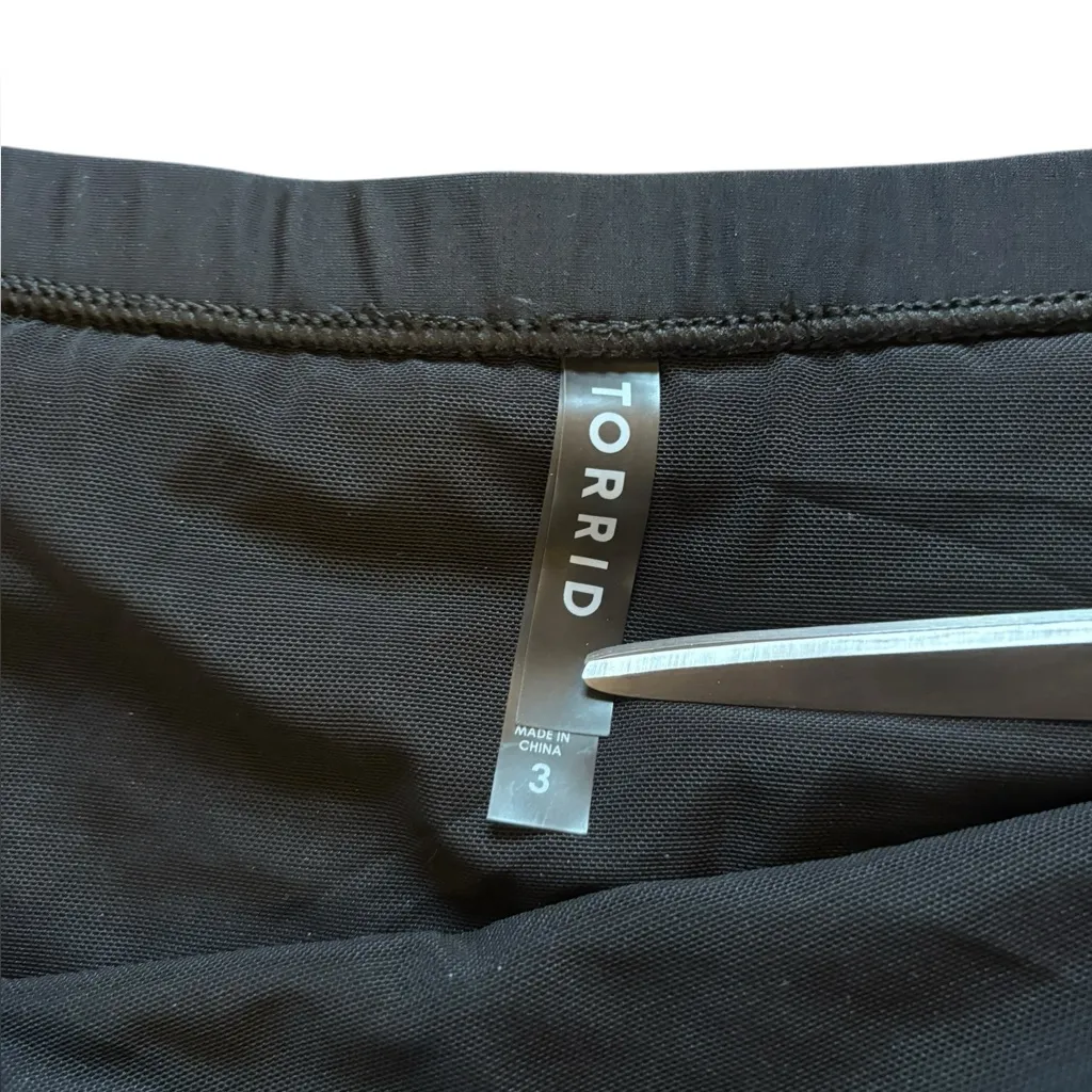 Torrid High Rise Short Ruched Swim Skirt Womens Size 3X NEW Tummy Control Black - Image 6