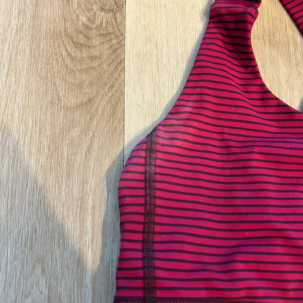 Lululemon All sport Bra Hyper Stripe Bordeaux Drama Bumble Berry size 6 - Image 3
