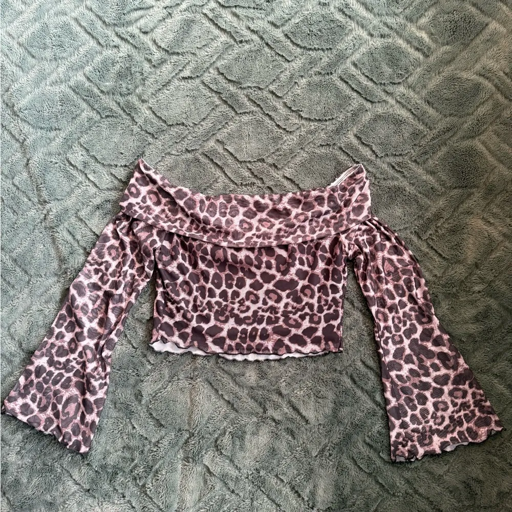 Animal Print off the shoulder bell sleeve stretchy crop top - Image 2