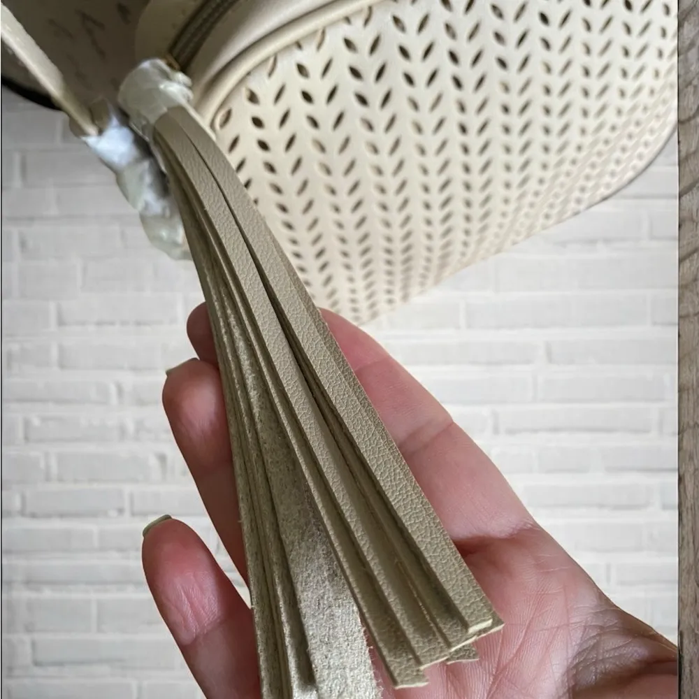 Summer & Rose Tan Delilah Crossbody Purse NWT - Image 2