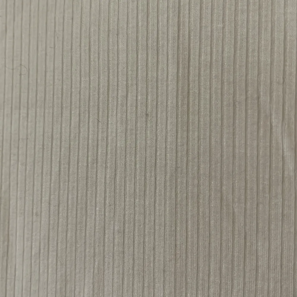 Michael Kors ribbed short sleeve turtle neck in size Large - Image 7