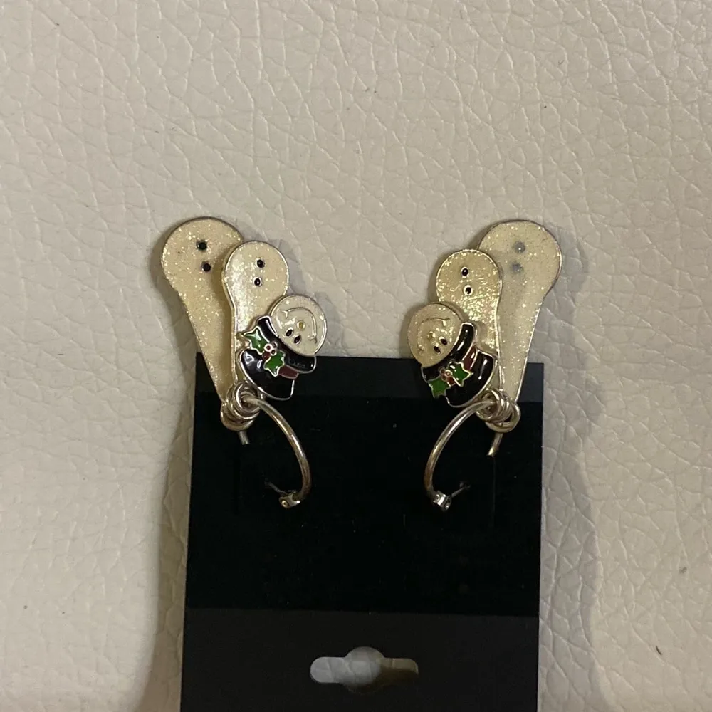 Snowman Holiday Dangle Earrings Silver Tone Glitter Women’s Festive Jewelry - Image 2