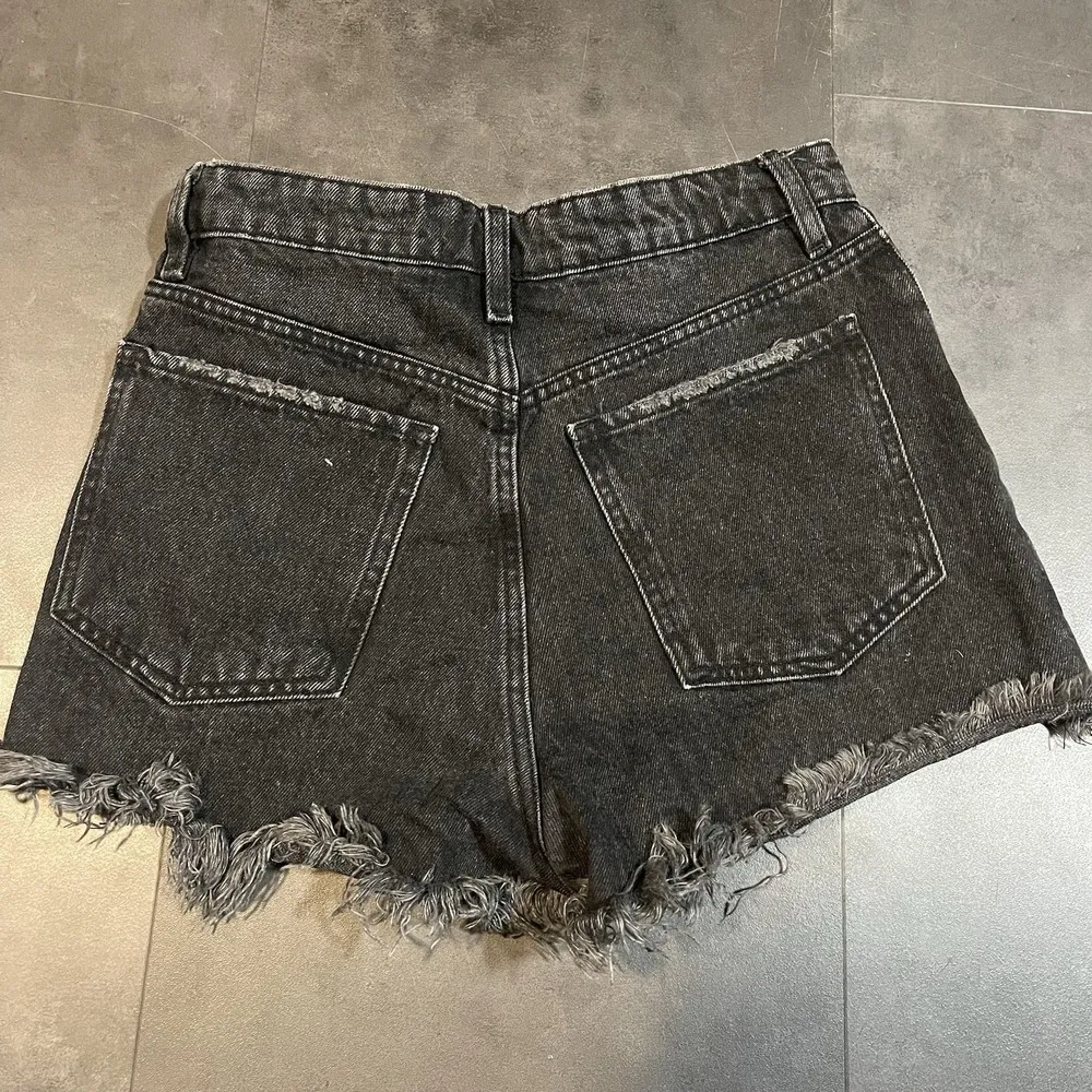Zara High Rise Black Jean Shorts, size 4 button fly F-13 - Image 2
