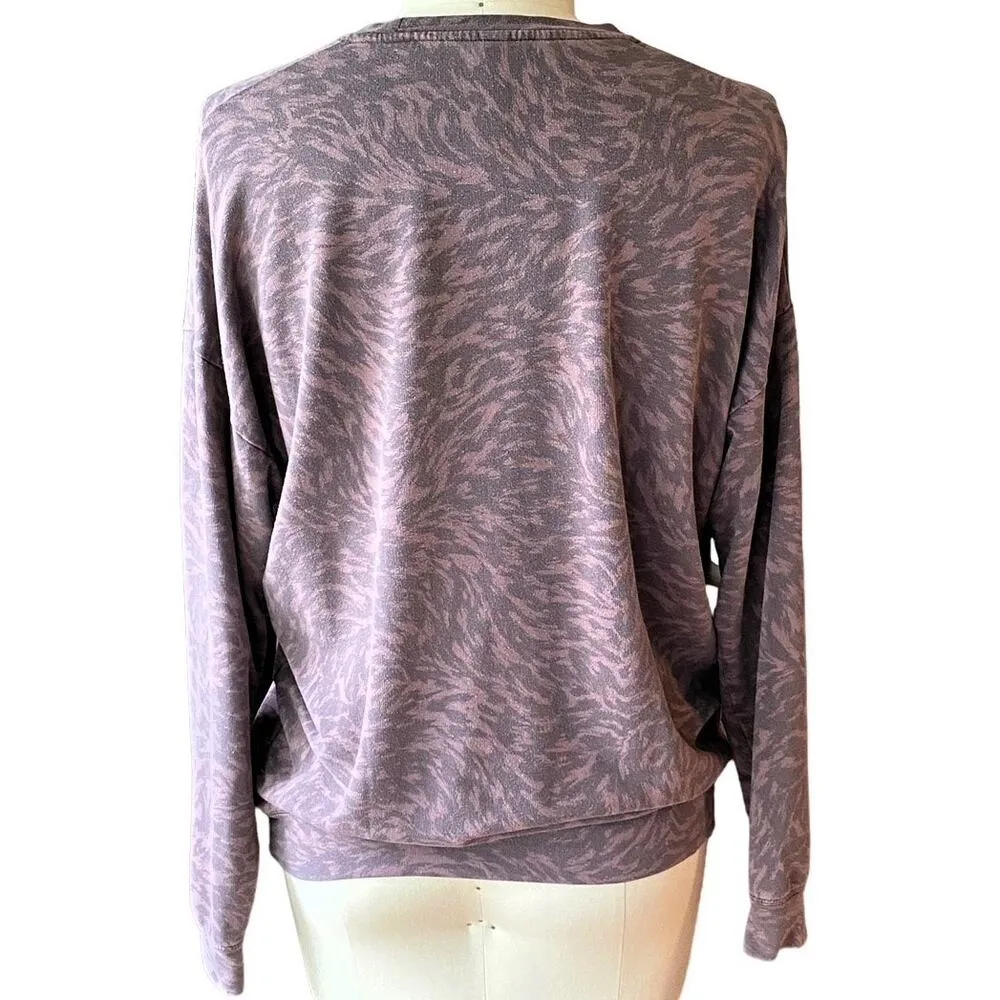 ATHLETA Studio To Street Smoked Almond Animal Print Activewear Top ~ Size MEDIUM - Image 5