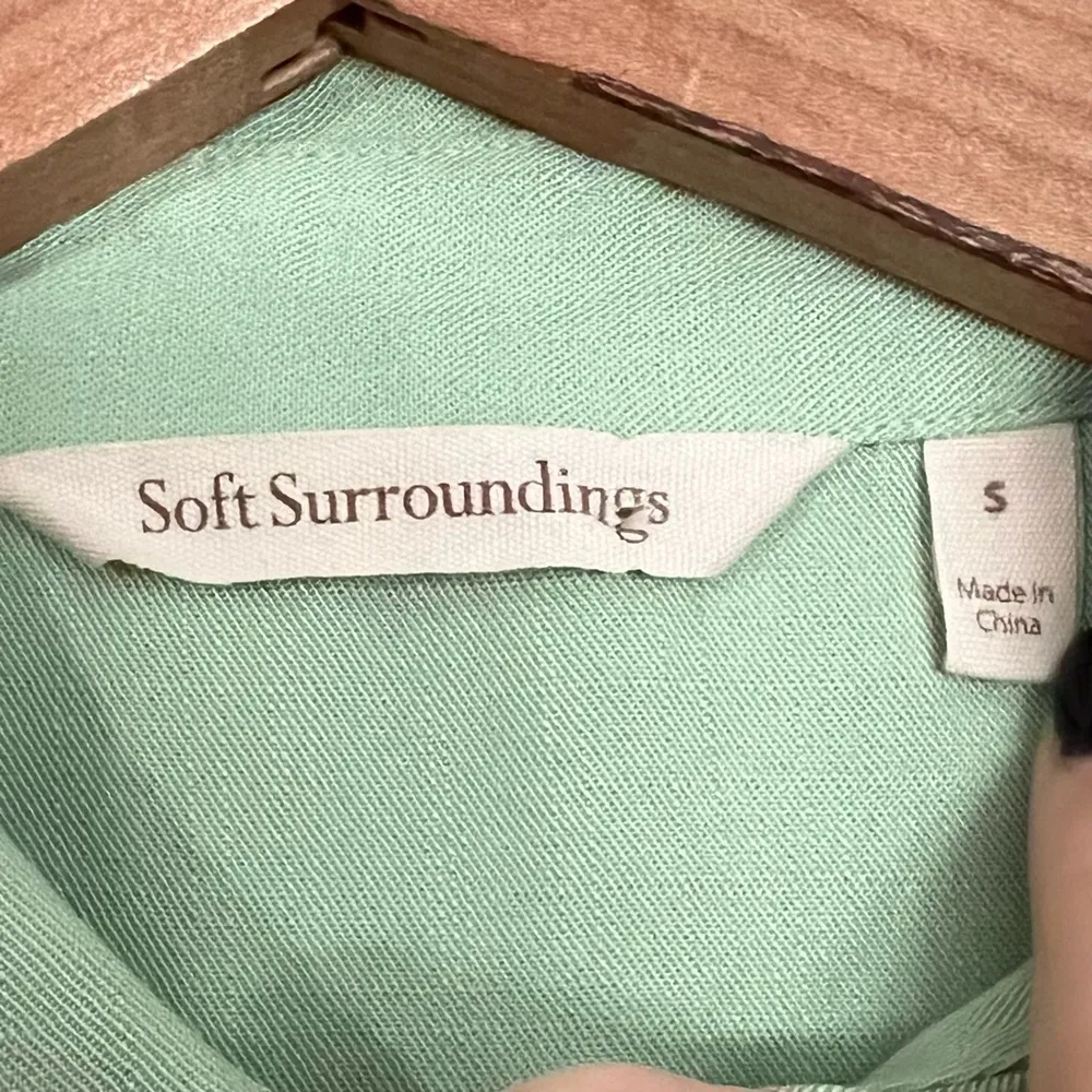 Soft Surroundings Tunic Blouse Green Roll Tab Sleeves Island Breeze Womens Small - Image 3