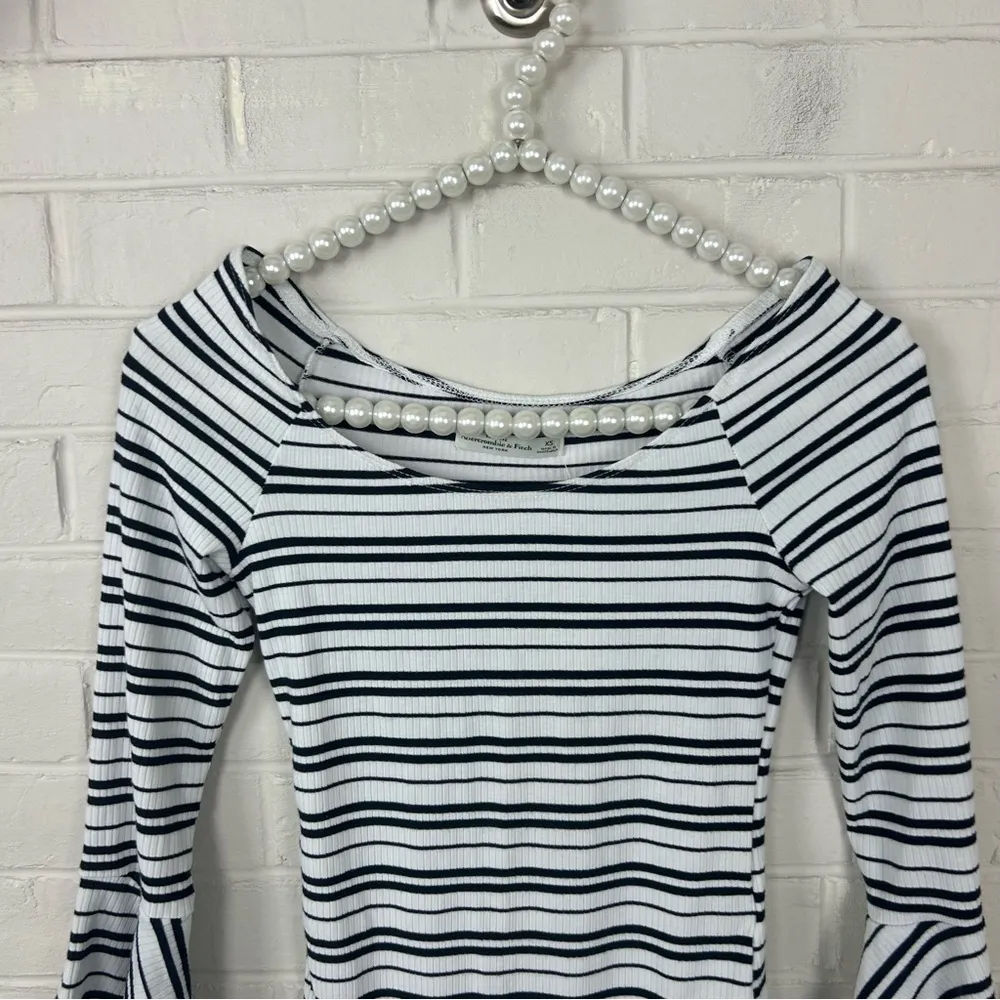 NWT Abercrombie & Fitch Black White Striped Ribbed Bodysuit Size XS - Image 3