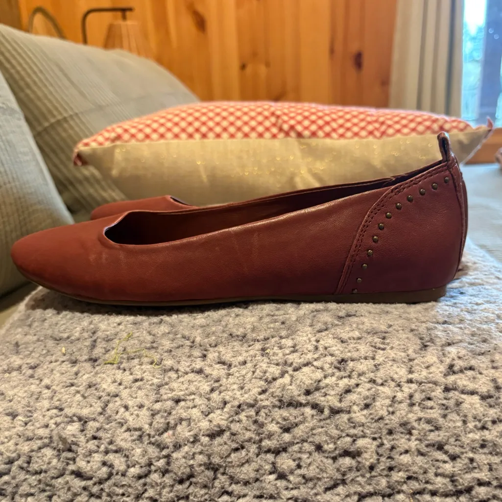 Lucky Brand Leather Ballet Flats Studded Accents Casual Shoes women’s 9.5 - Image 3