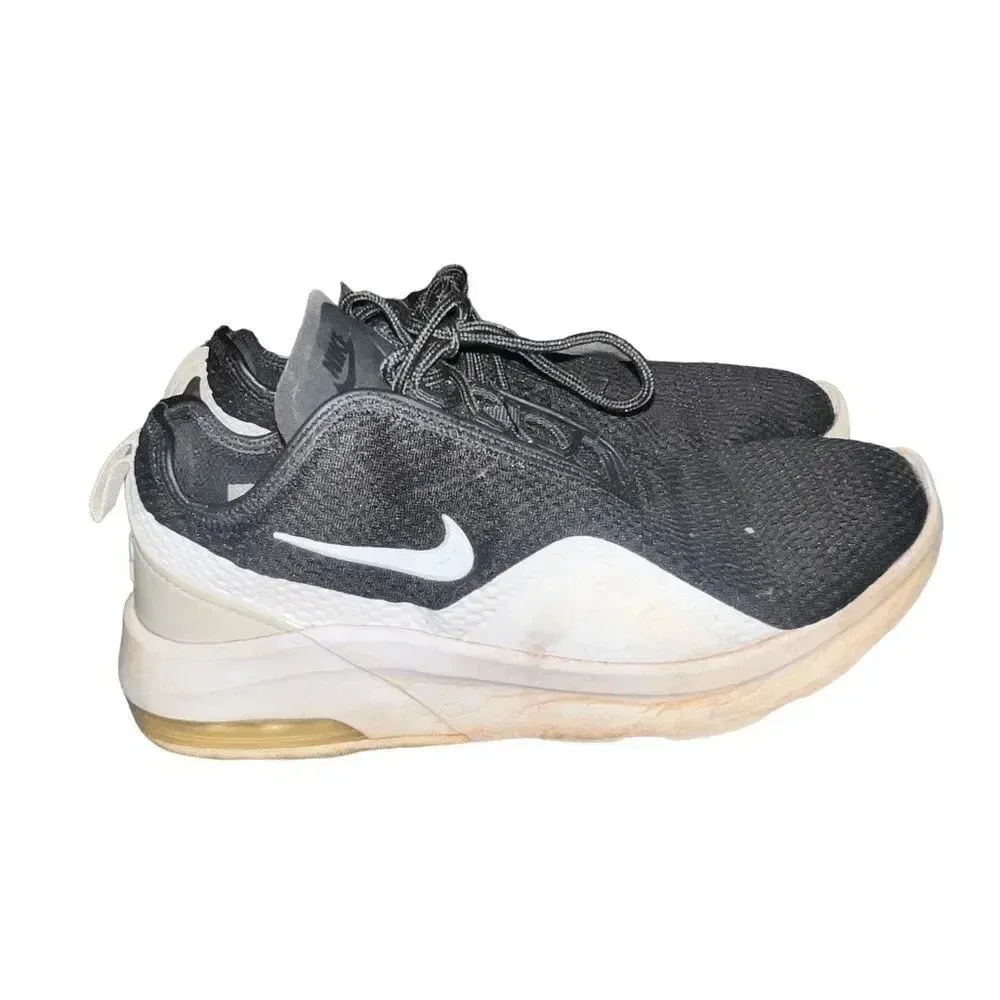 Nike Air Max‎ Motion 2 Women's Size 8 - Image 8