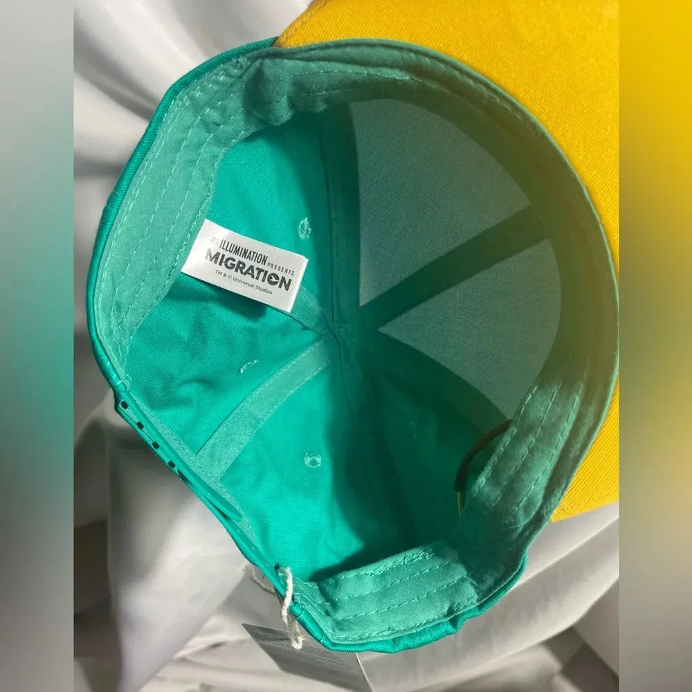 Illumination Migration Dax Duck Quacking SnapBack Hat Universal Studios Movie Green - Image 5