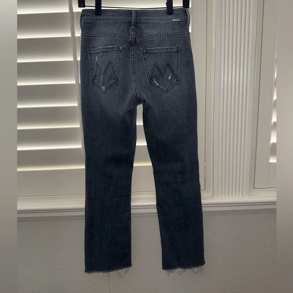 MOTHER The Insider High Rise Crop Step Fray Bootcut Jeans in Up In Smoke Size 25 Gray - Image 5