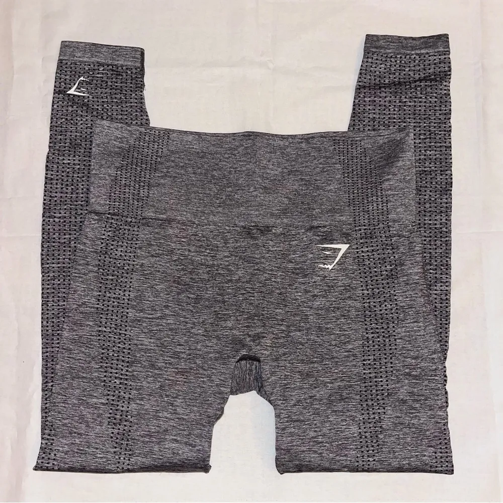 Gymshark Gray Vital Seamless Set NWOT - Image 5