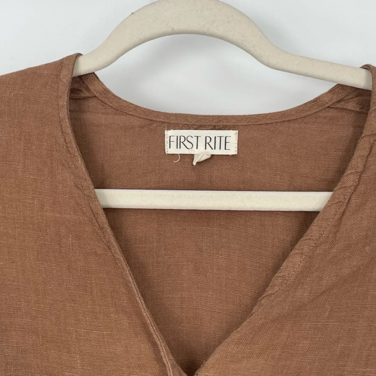 First Rite Women's‎ Brown Linen Tie Front V - Image 9