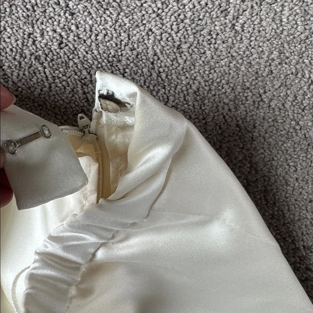 Jovani  Ivory Satin Three Piece Skirt Set SIZE 14 - Image 14