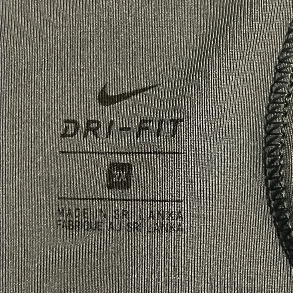 Nike Women's Dri Fit Green Swoosh Racerback Athletic Workout Sports Bra 2X - Image 6