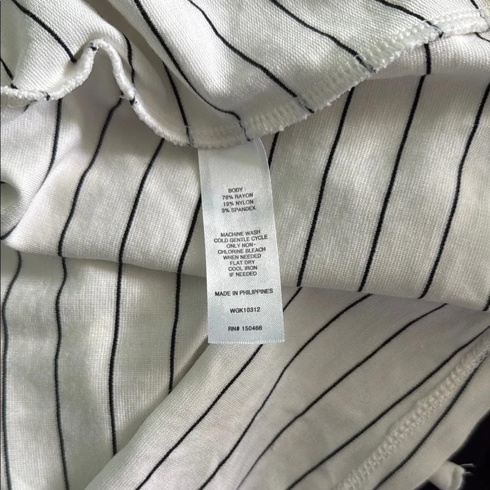 Market & Spruce Size Medium Women's Vinnea Faux Wrap Ponte Knit Top - Image 6