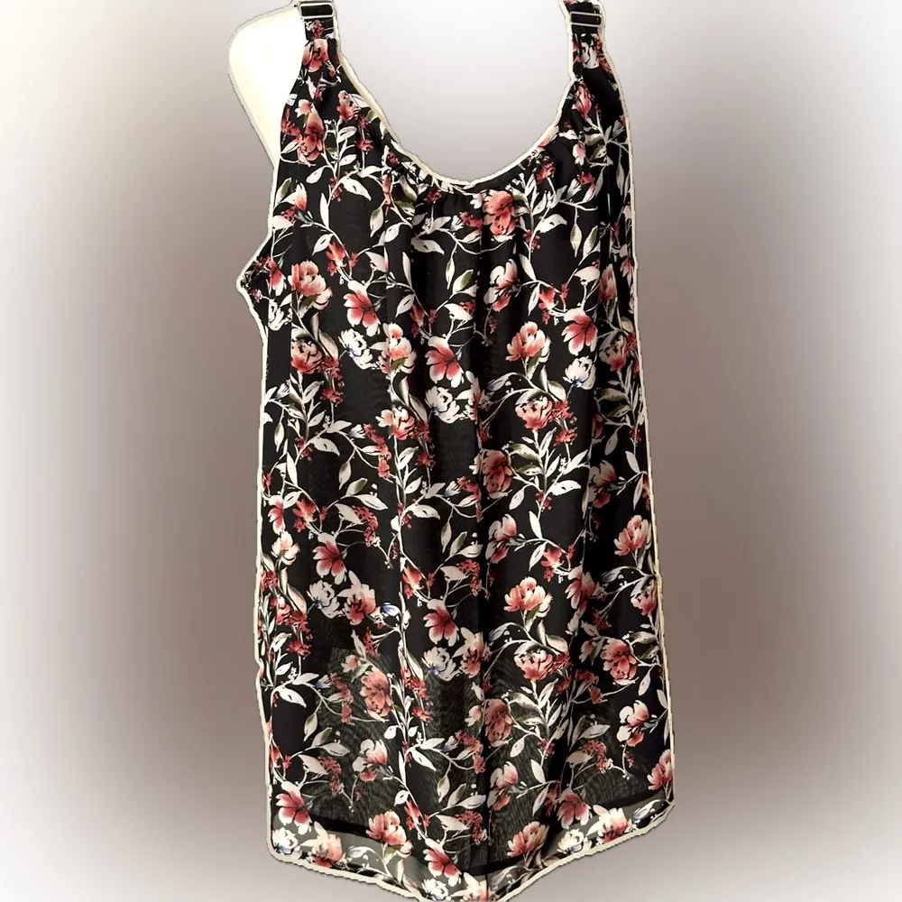 NWT Lane Bryant top Size 22 - Image 9