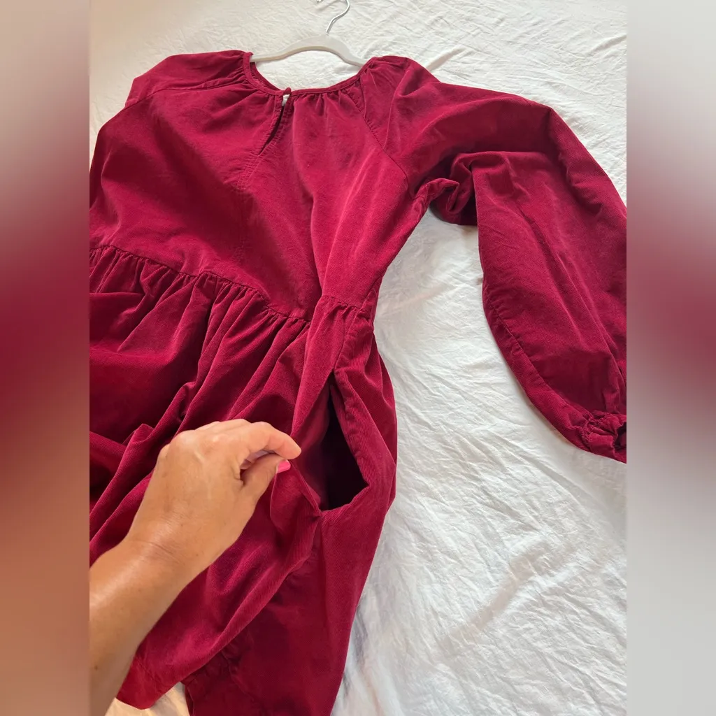 Universal Thread Women's XL Red
Balloon Long Sleeve Corduroy Mini Shift - Image 9