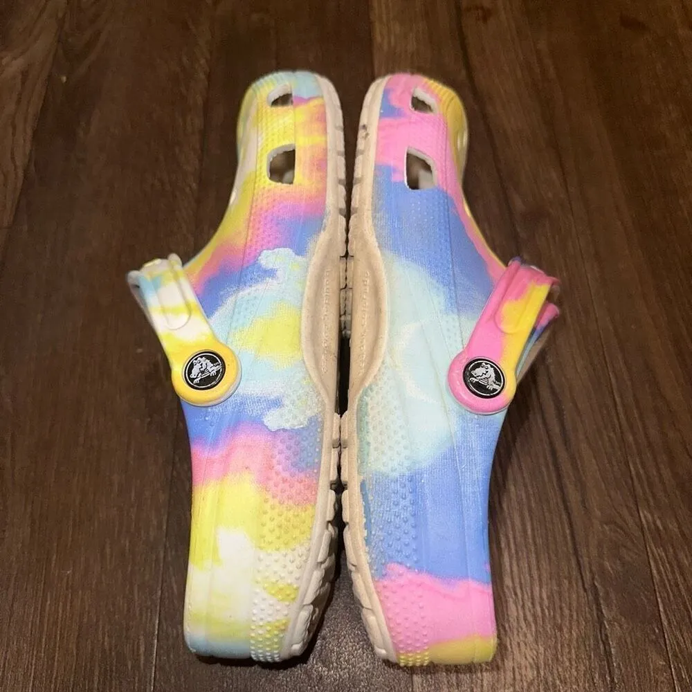 Crocs rubber washable nursing ortho tie dye 11 clogs - Image 4