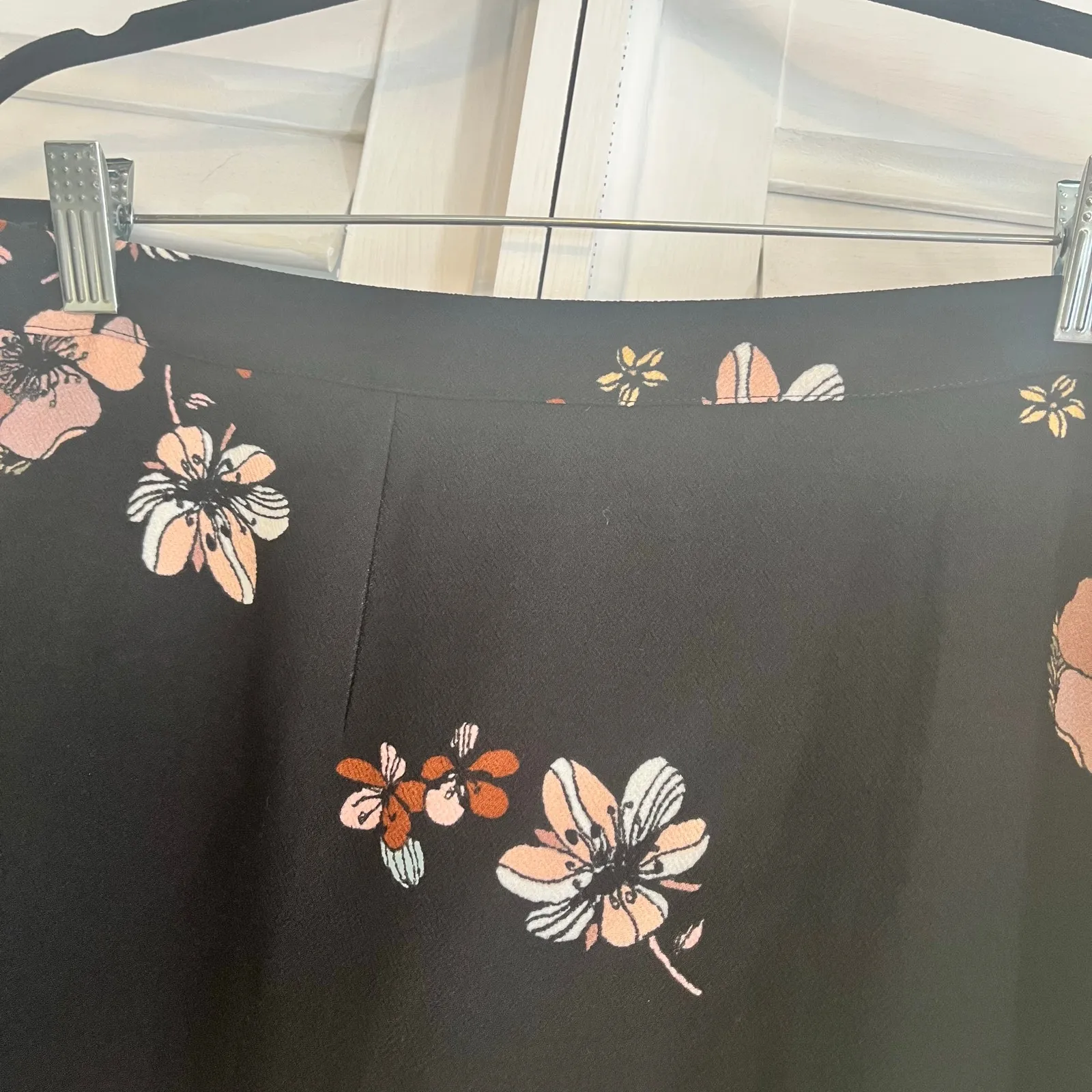 Who What Wear Black Floral Midi Skirt Size 14W‎ - Image 3