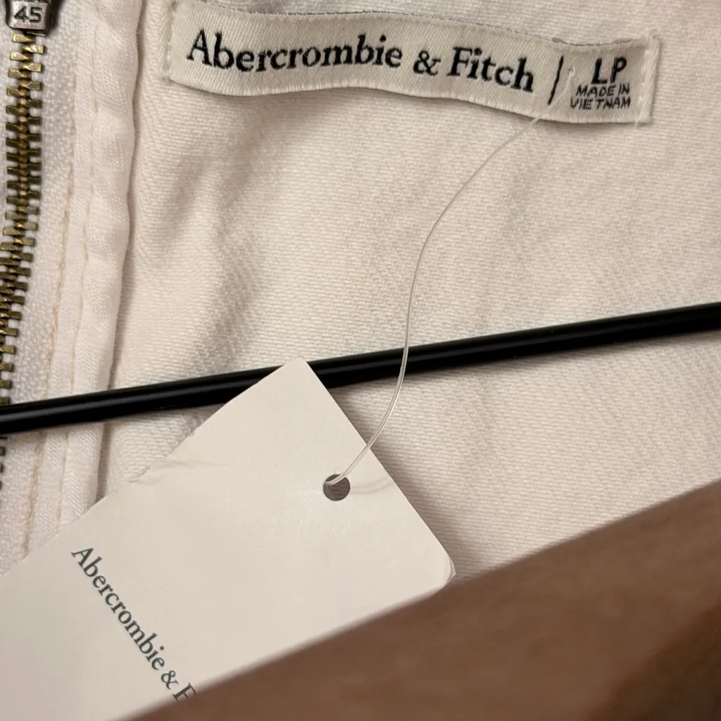 Abercrombie & fitch white Denim Shift Mini Dress new L PETITE NEW - Image 5