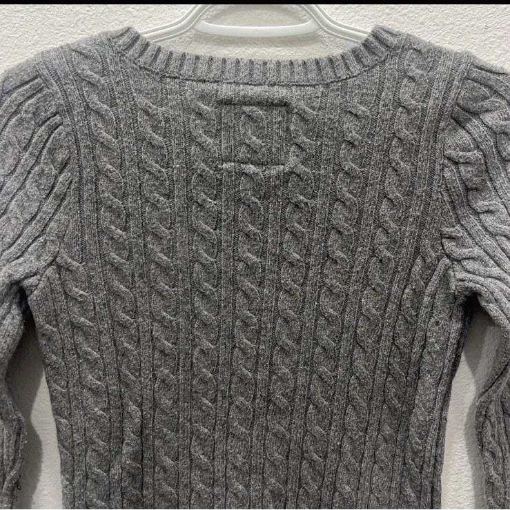 VTG Y2K Womens Abercrombie Fitch Cable Knit V-Neck Sweater Medium Bella‎ Swan - Image 13