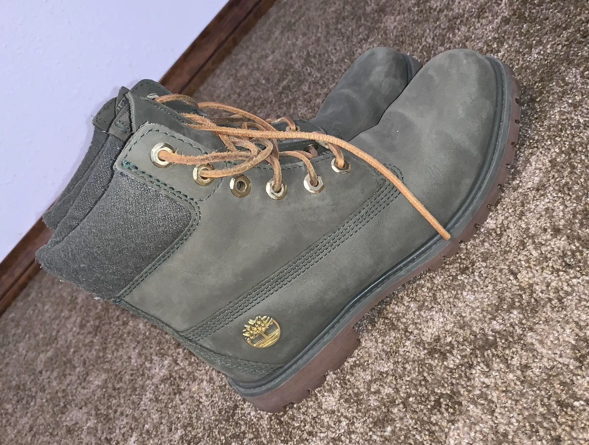 Timberland Olive Green  Boots - Image 3