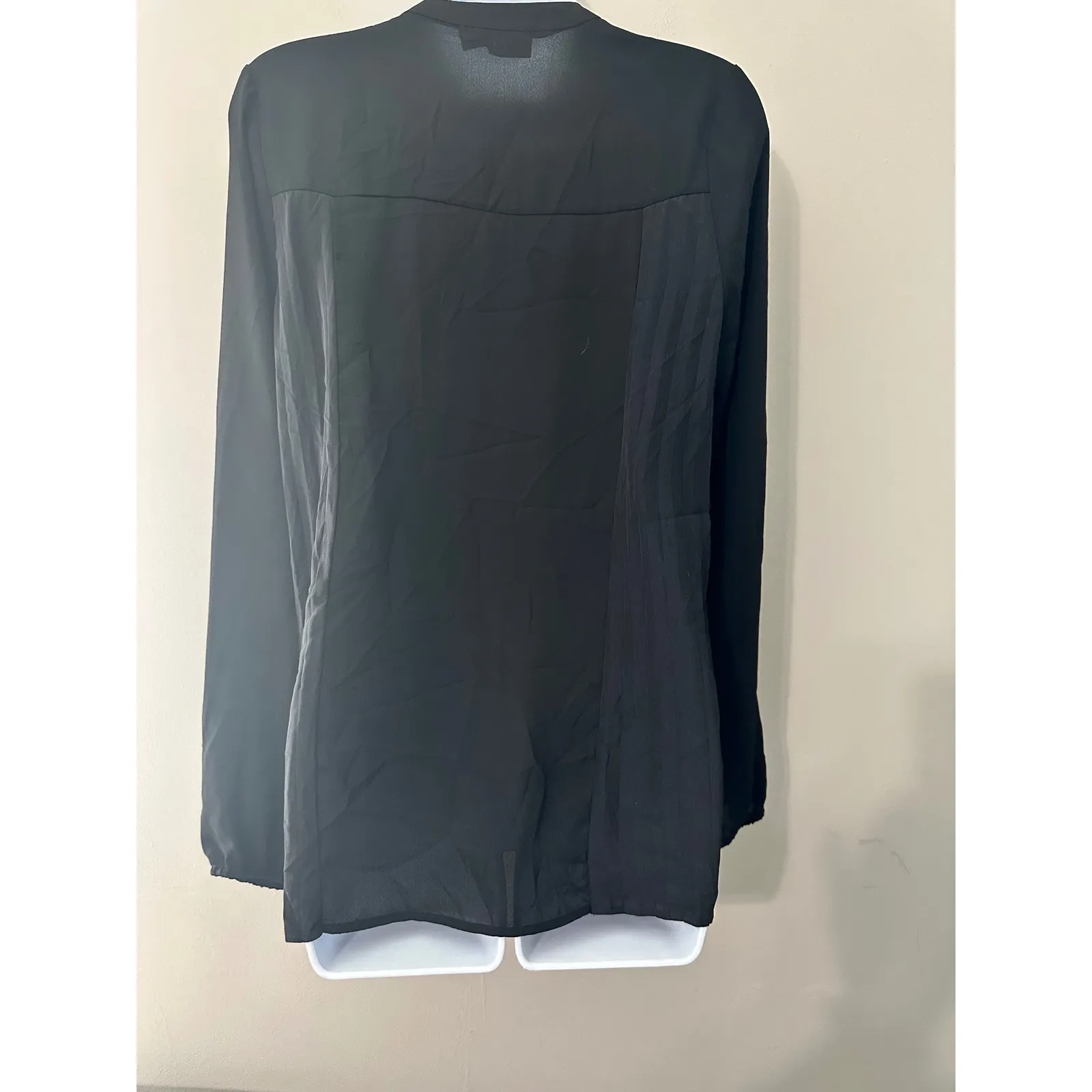 Lola &‎ Sophie New York Black Blouse Womens XS Long Sleeve V Neck Casual Top - Image 4