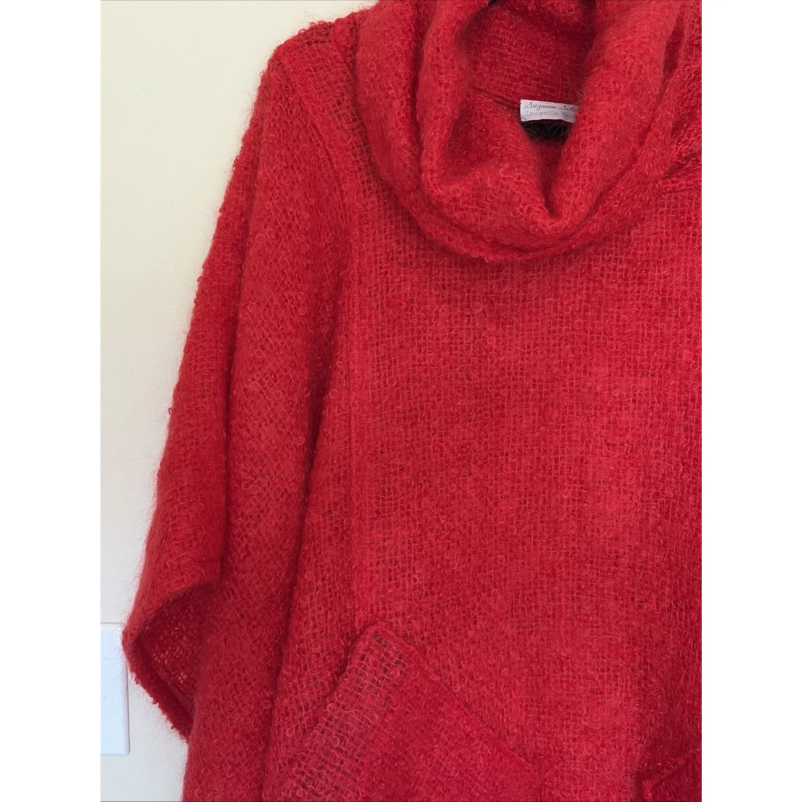 Vintage VTG Handwoven Suzanne Schwartz Kentucky Red Cowl Neck Poncho Pocket Cape Size undefined - Image 4