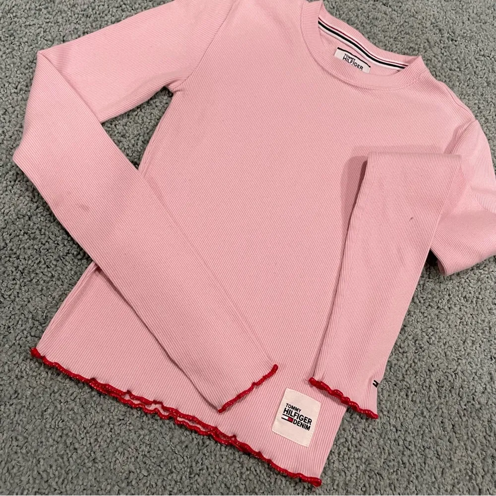 Vtg Y2K Tommy Hilfiger Pink Logo Long Sleeve Top Sz XXS Lettuce Hem - Image 6