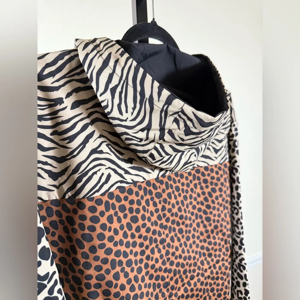 Women’s Medium Reversible Windbreaker Hoodie Jacket Leopard Zebra Streetwear NWT - Image 9