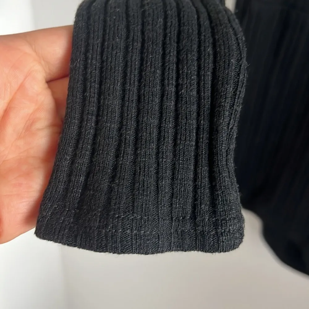 Oneill Black Ribbed Romper Long Sleeve Small - Image 4