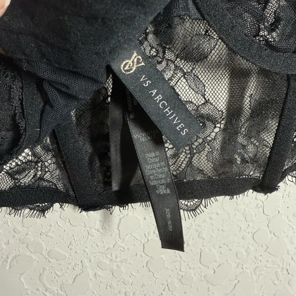 Victoria’s Secret Archives Bustier Size 32B - Image 5