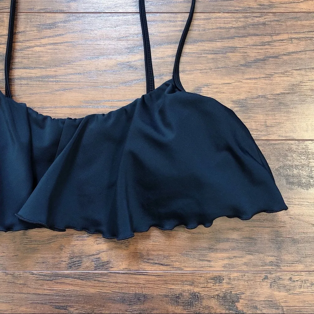 Reef • black flowy bikini top flutter flounce ruffle swim swimsuit padded - Image 3