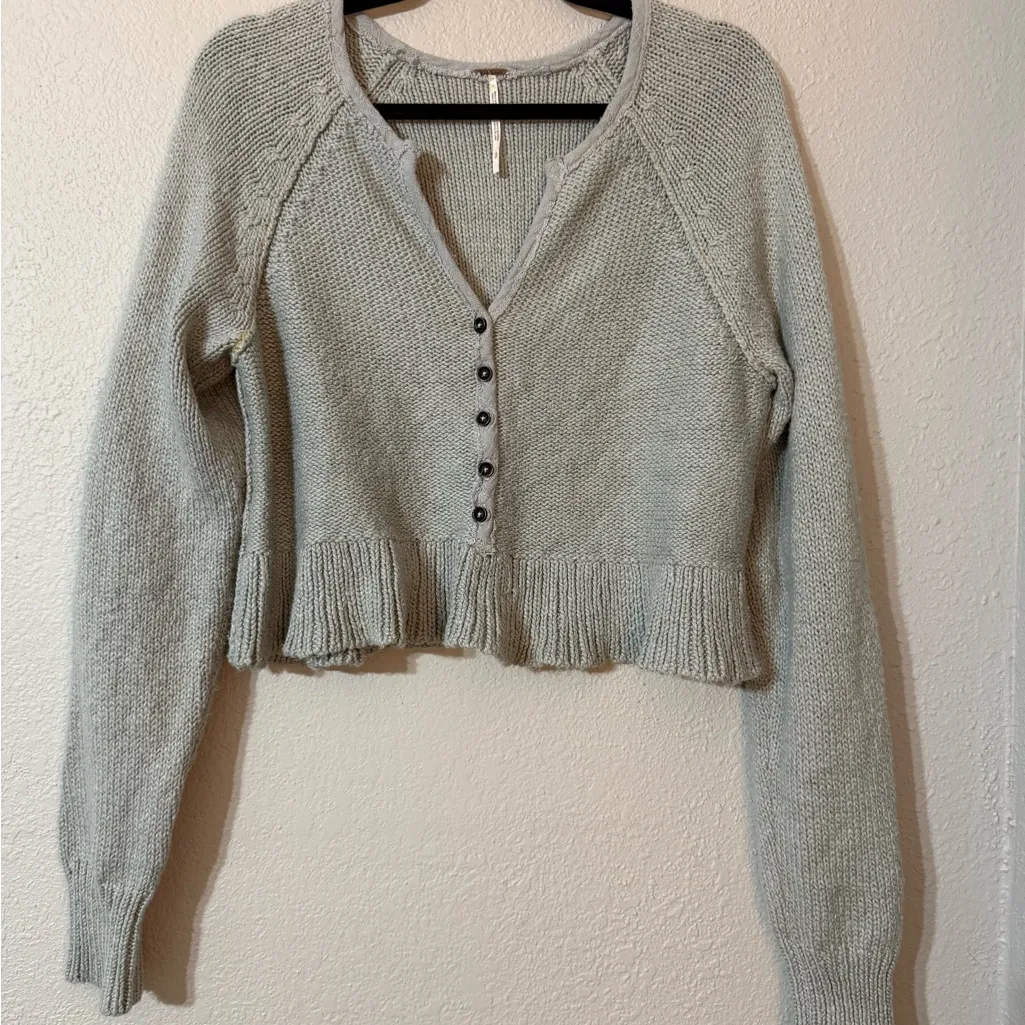 Free People Lovers and Friends Anya Chenille Cardigan in light gray - Image 2