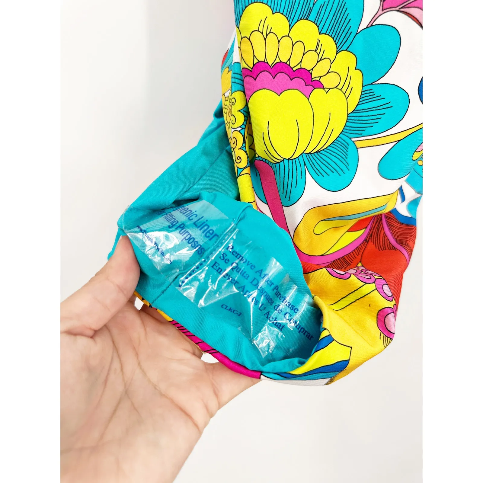 Trina Turk Fontaine Floral Scoopneck One Piece Swimsuit Size 10 NWOT - Image 7