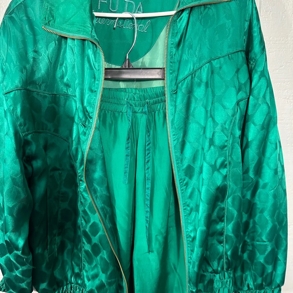 Fuda Vintage 1990s 100% Silk Green Track Suit Size Medium EUC - Image 8