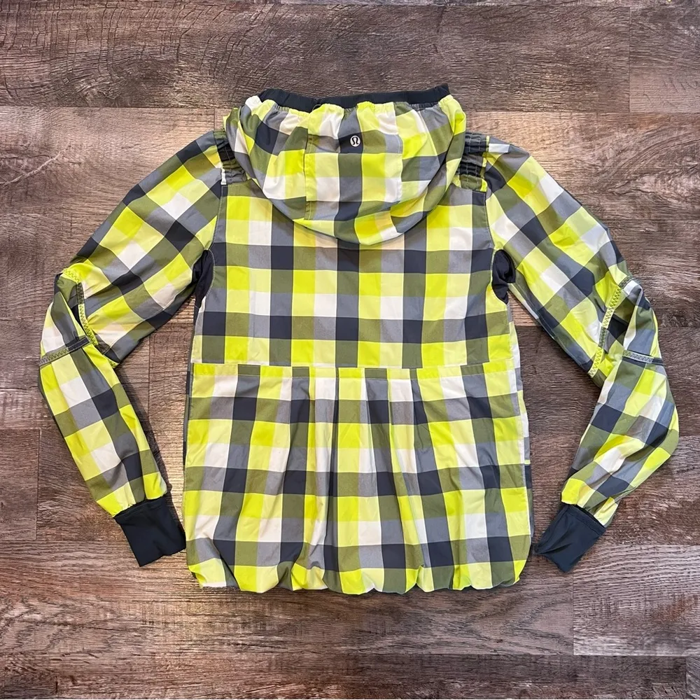 Lululemon Run Track and Field Hooded Jacket Checkered Green and Gray Size 6 - Image 6