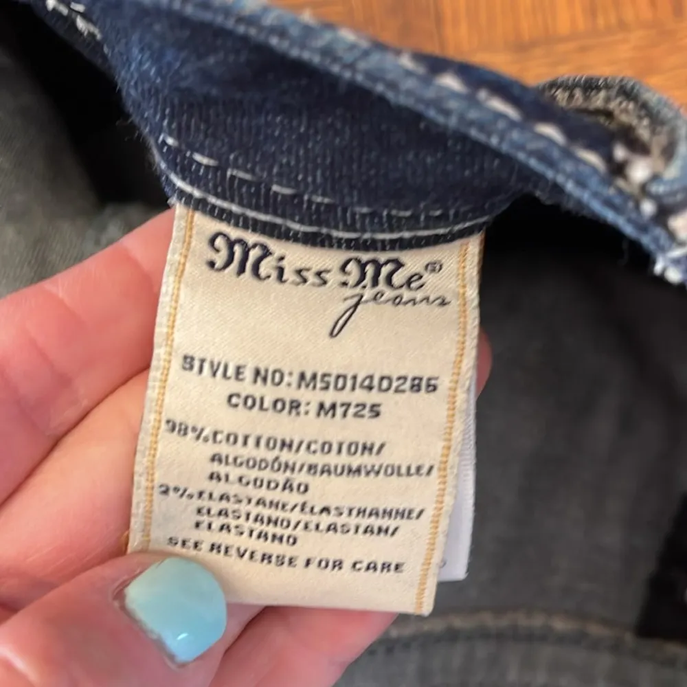 Miss Me  Blue MID SHORT Denim Shorts size 27 - Image 9