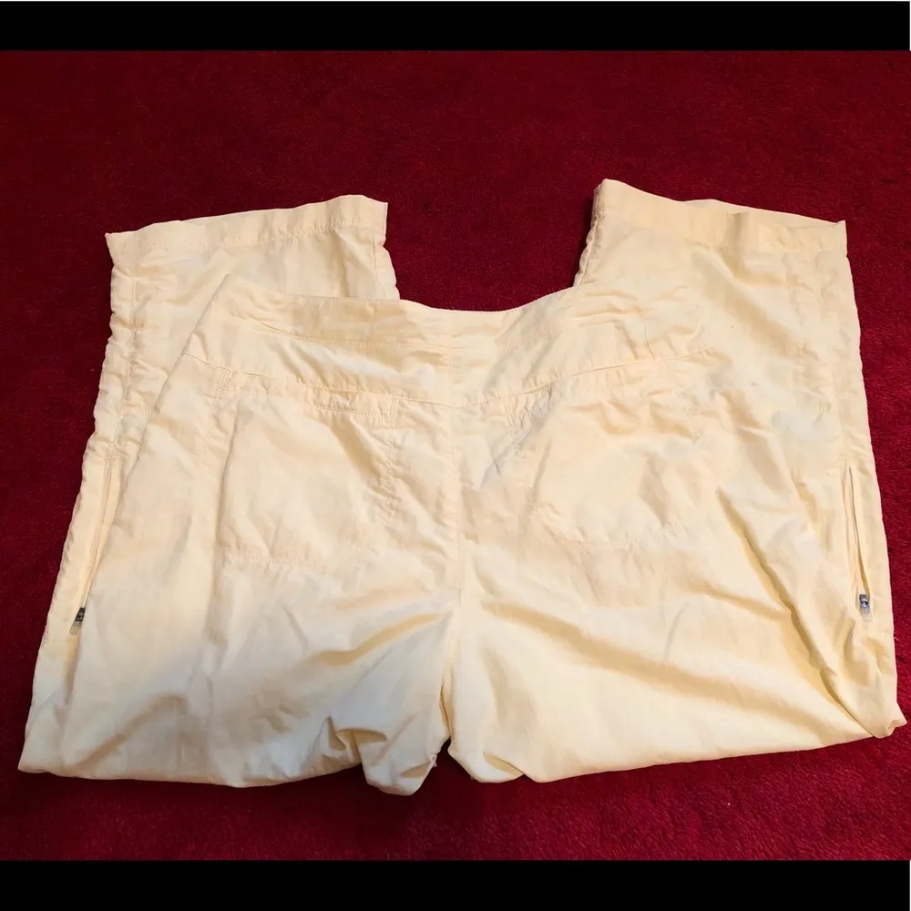 L.L. Bean Capri Pants - Image 3