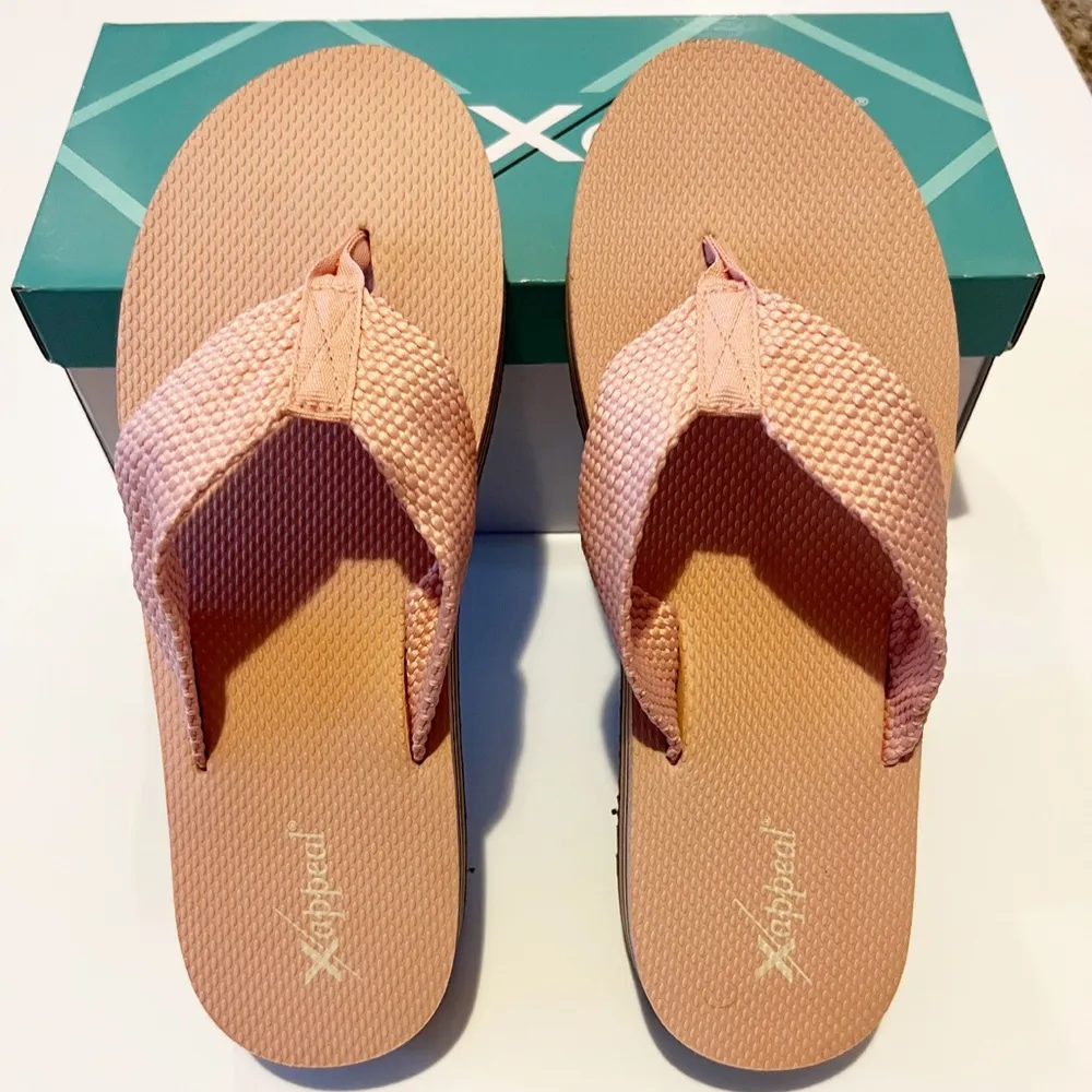 🩷🩴Xappeal Sunni Women's Platform Pink Flip Flop Sandals, Size 10 - Image 7