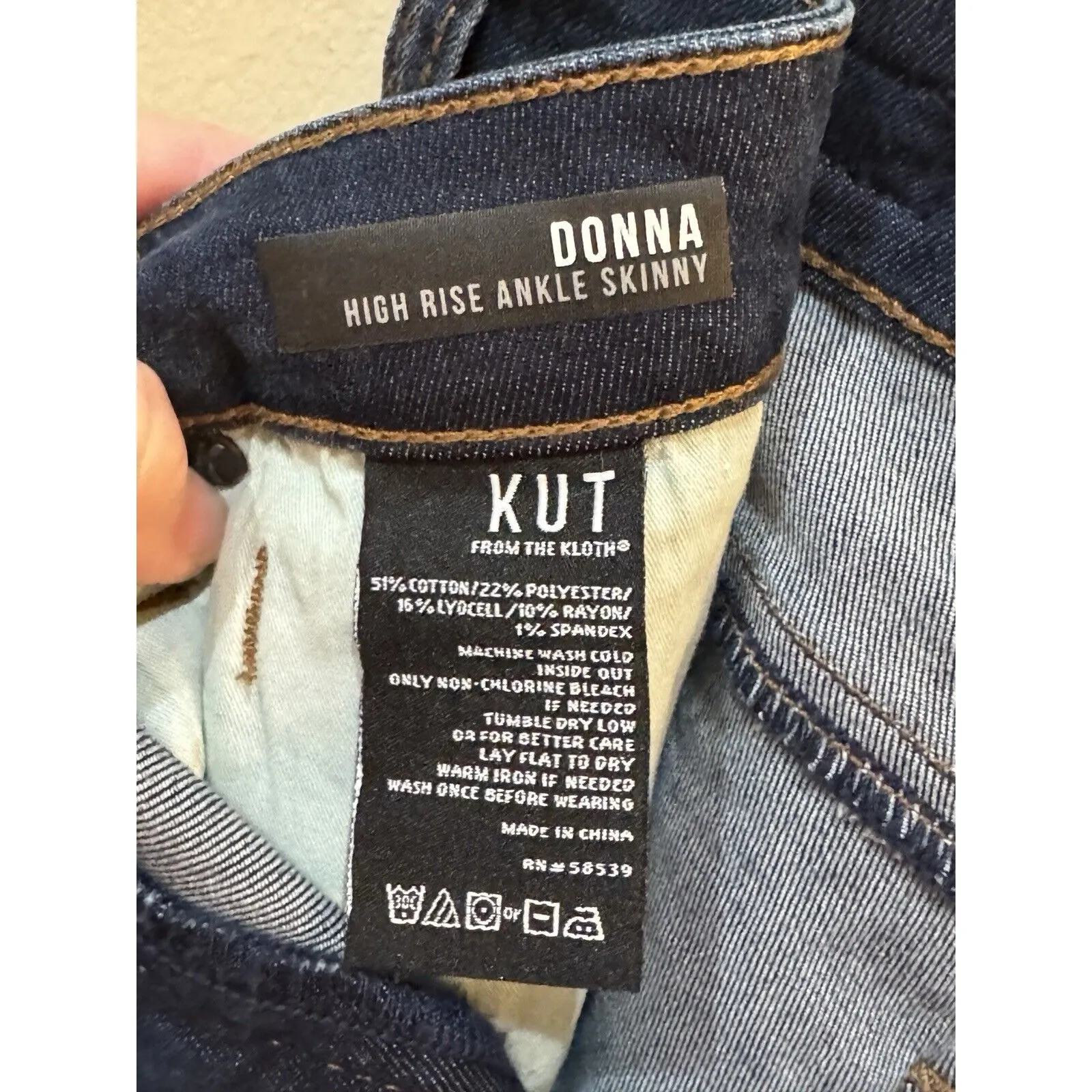 Kut from the Kloth high rise Donna skinny jeans Raw Hem‎ Size 0 - Image 10