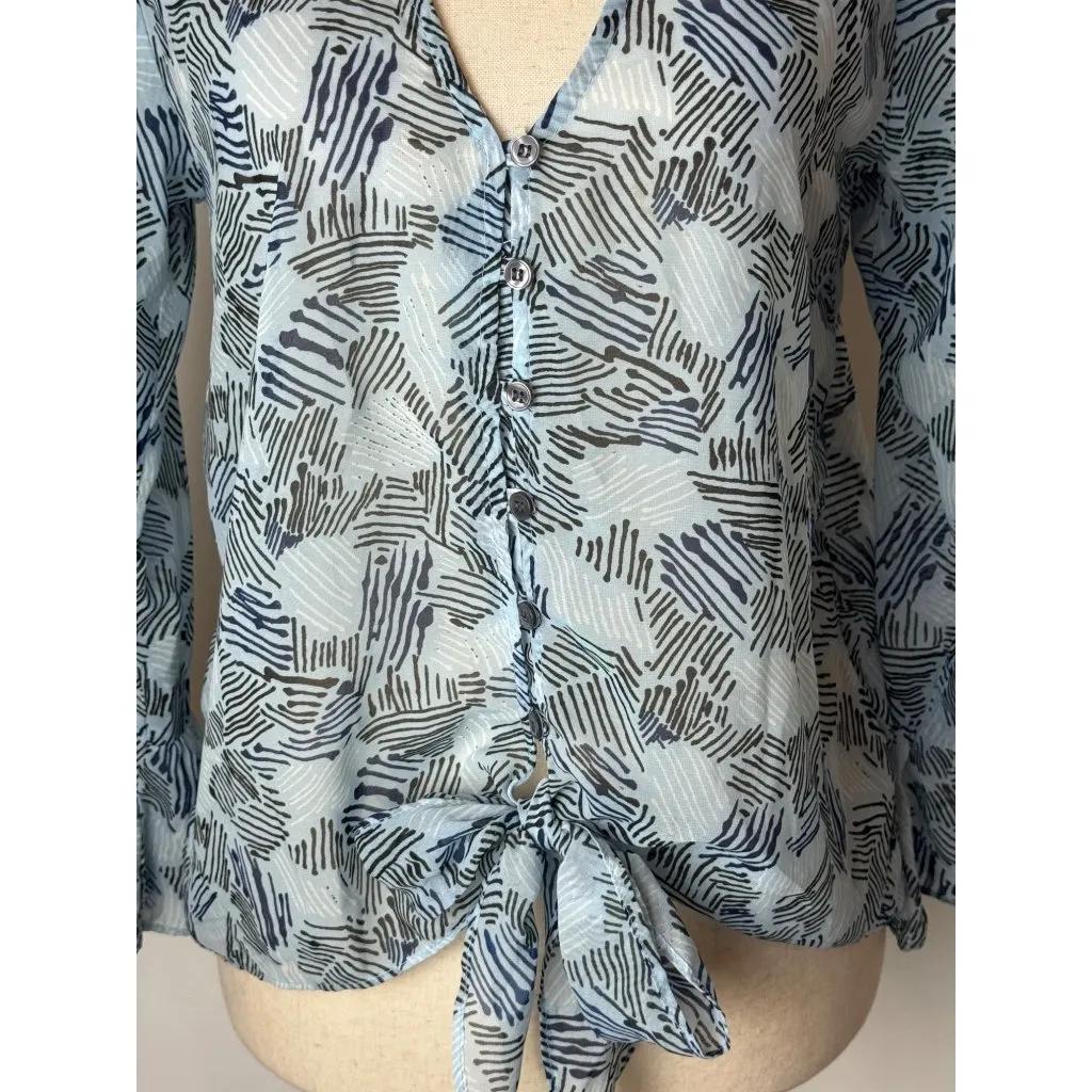 Waverly‎ Grey Shirt Women Small Blue Abstract Chiffon Button Front Tie Waist Top - Image 7