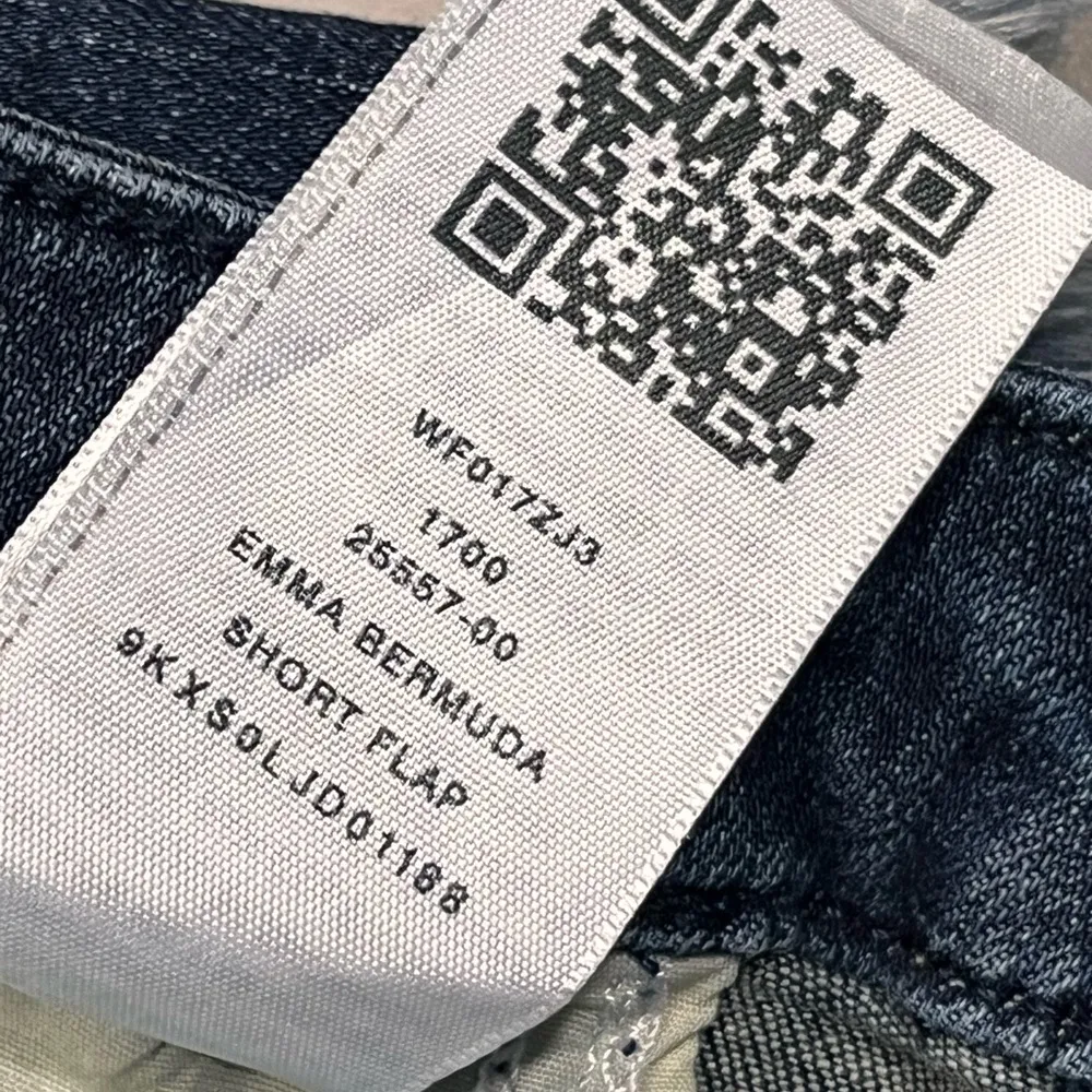 True Religion Emma Low Rise Dark Wash Raw Hem Denim Jean Shorts size 27 - Image 5