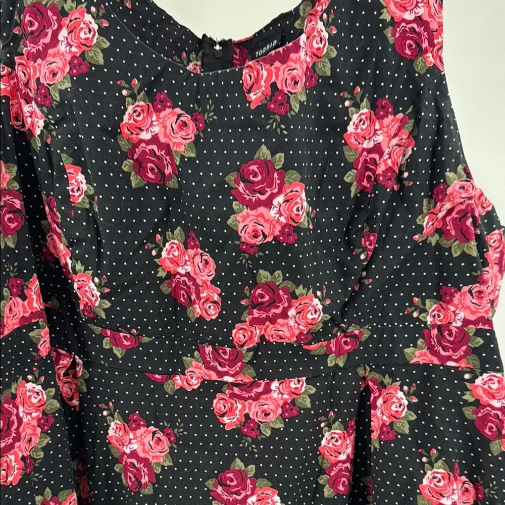 Torrid 26 plus size dark Floral Polka Dot Dress roses fit and flare sleeveless - Image 3