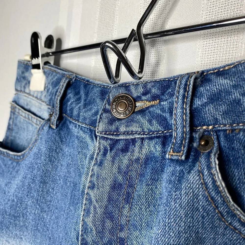 Forever 21 Distressed Cuffed Jean Shorts Size 27 Denim 100% Cotton Ripped Blue - Image 7