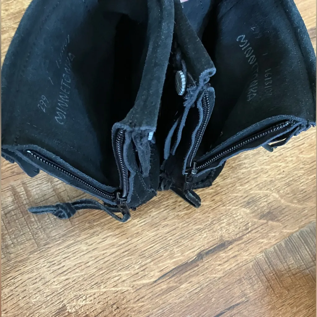 Minnetonka  Women's High Top Back Zip Boot - Image 9