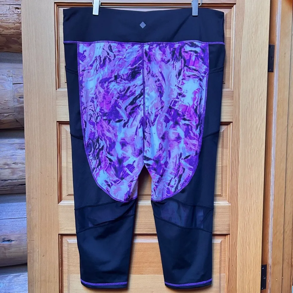 NEW Lularoe Rise Fearless Purple Capri Leggings Athleisure Workout Plus 3X 3XL - Image 2