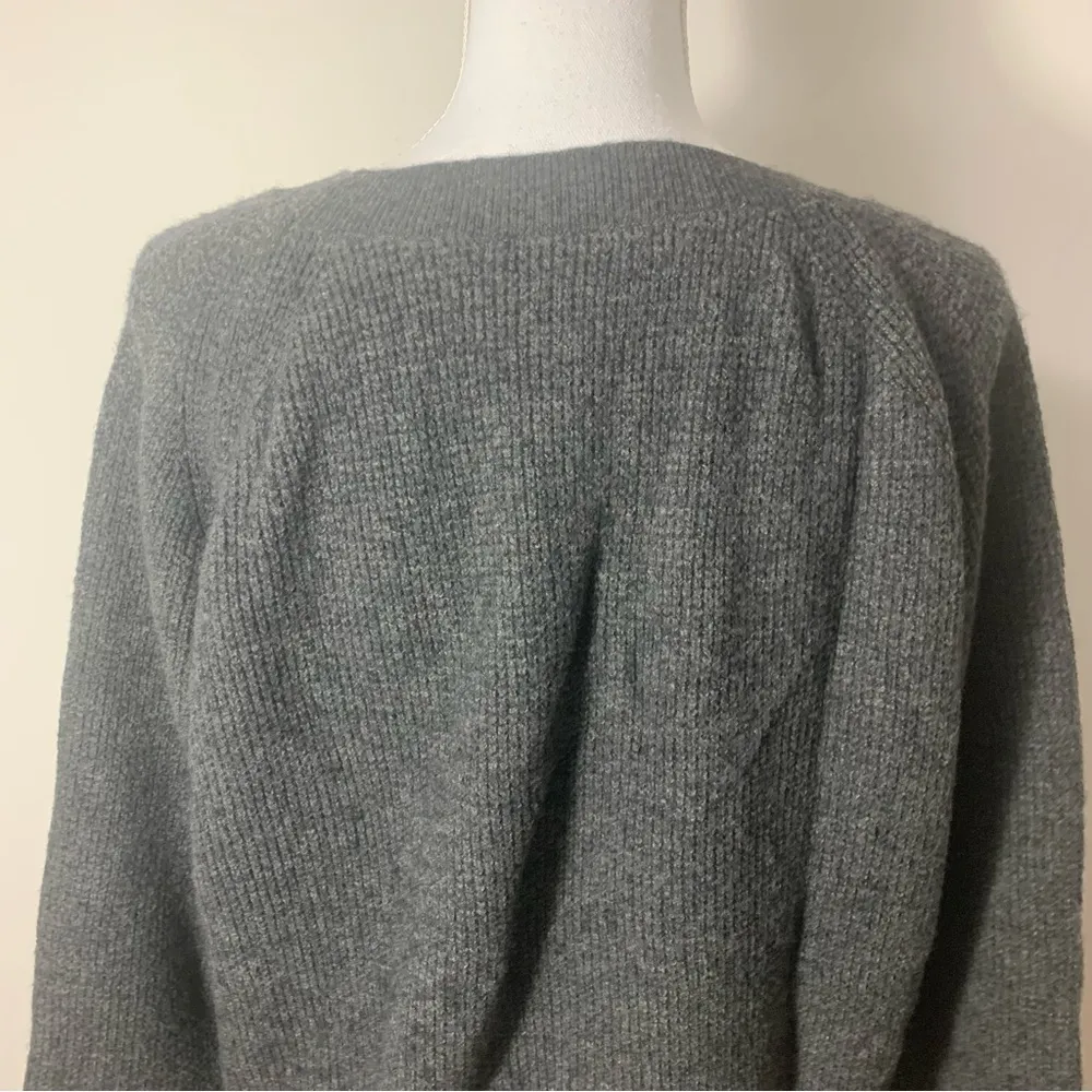 J Crew Charcoal Gray Crew Neck Wool Alpaca Raglan Sleeve Sweater Size M - Image 10