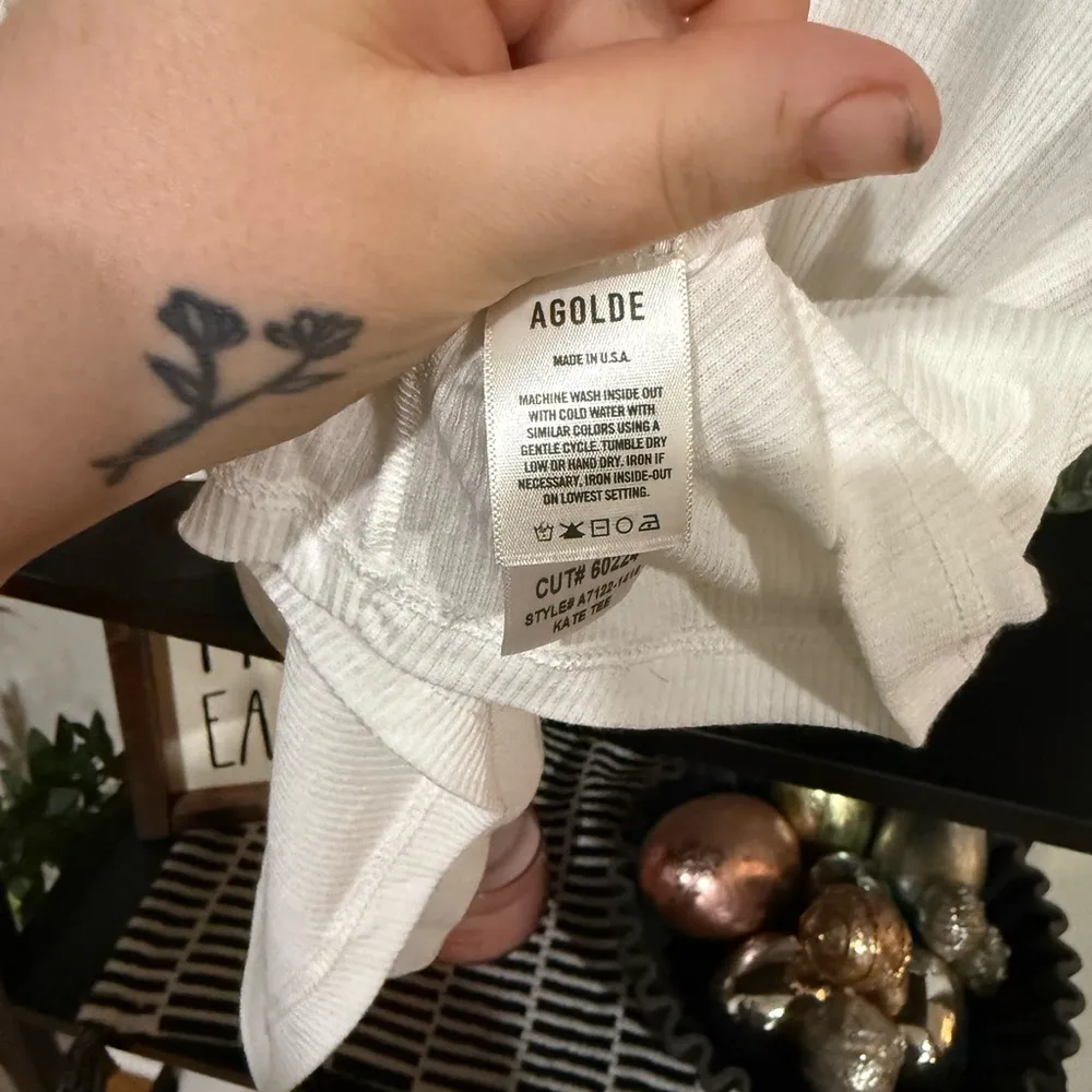 Agolde White Fitted Short Sleeve T-Shirt size large - Image 5